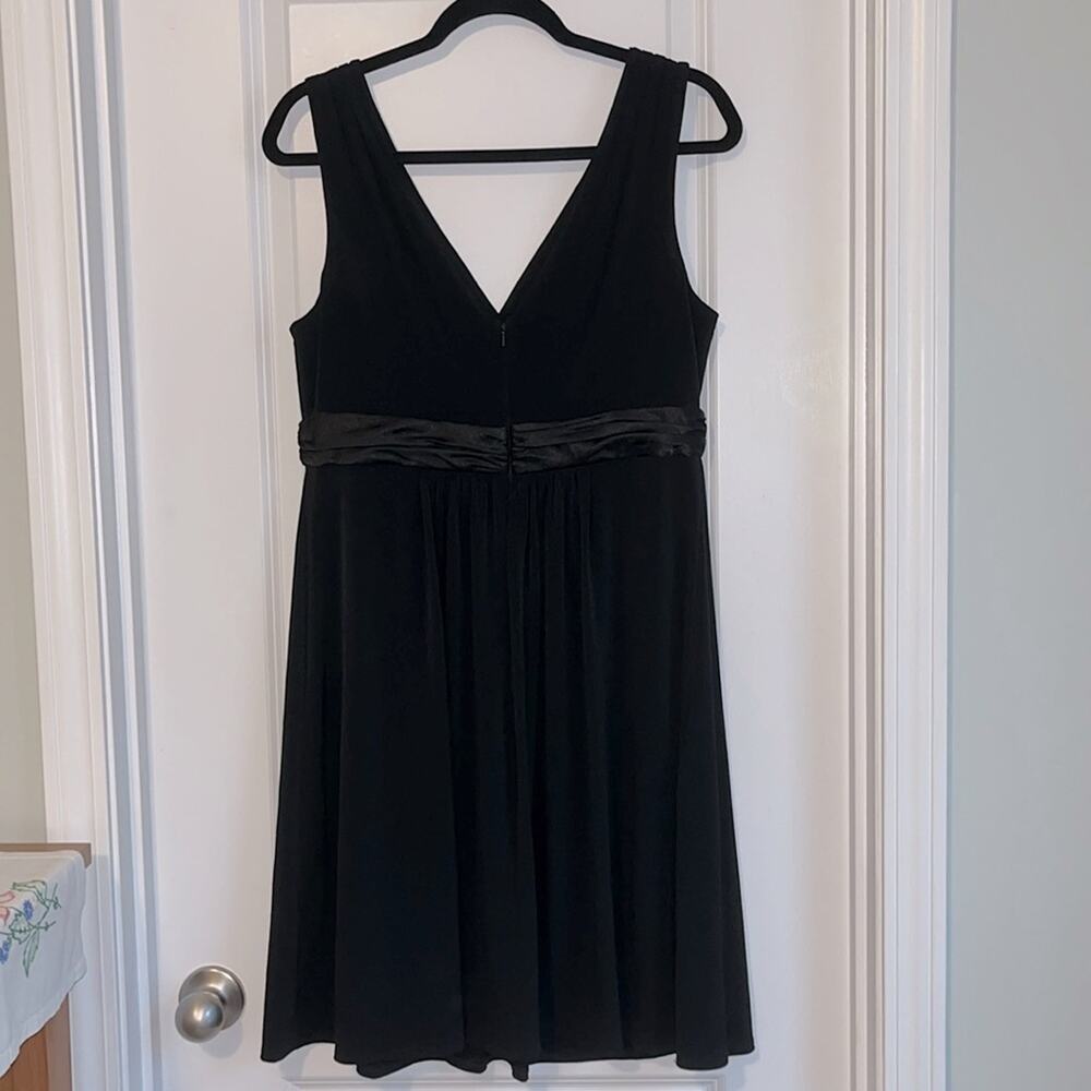 ⚡️ 3 for $30 ⚡️ David’s Bridal Sleeveless Black Dress - Picture 4 of 8